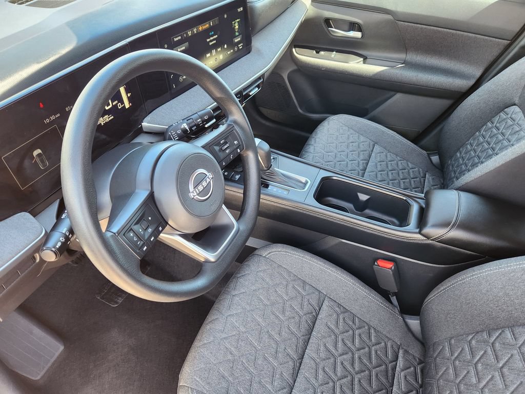 Certified 2025 Nissan Kicks SV AWD/4WD image 10