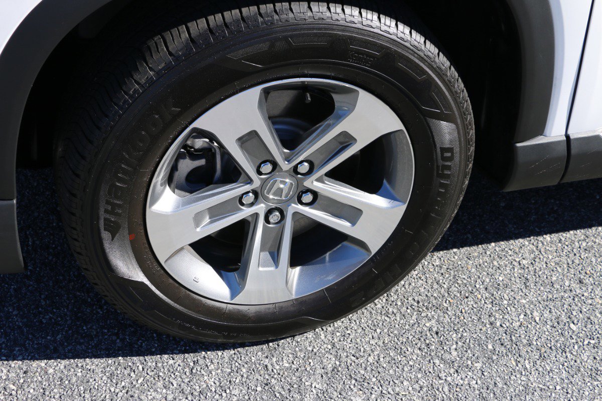 Used 2025 Honda Pilot EX-L image 14