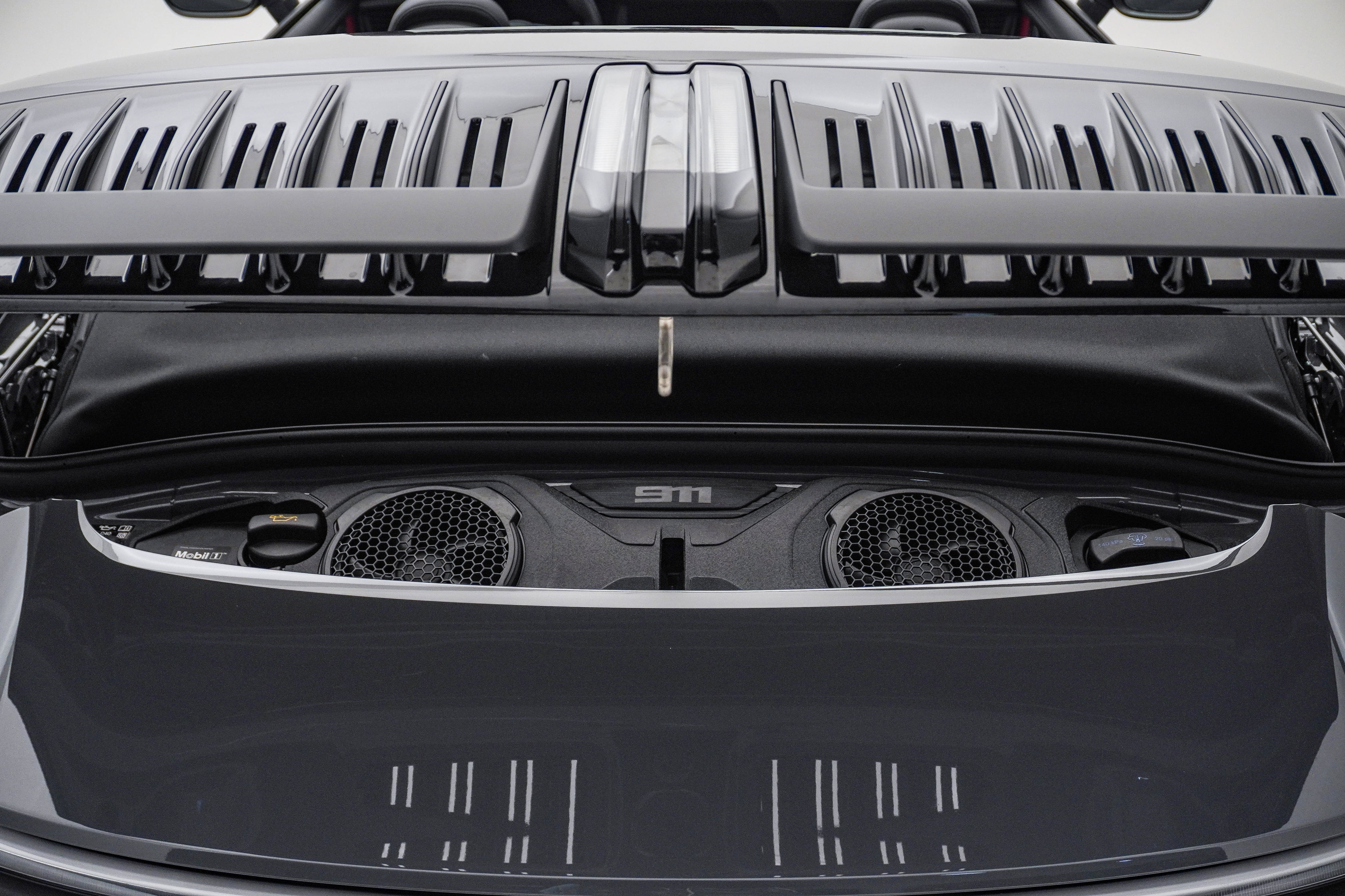 Certified 2026 Porsche 911 Carrera GTS RWD image 33
