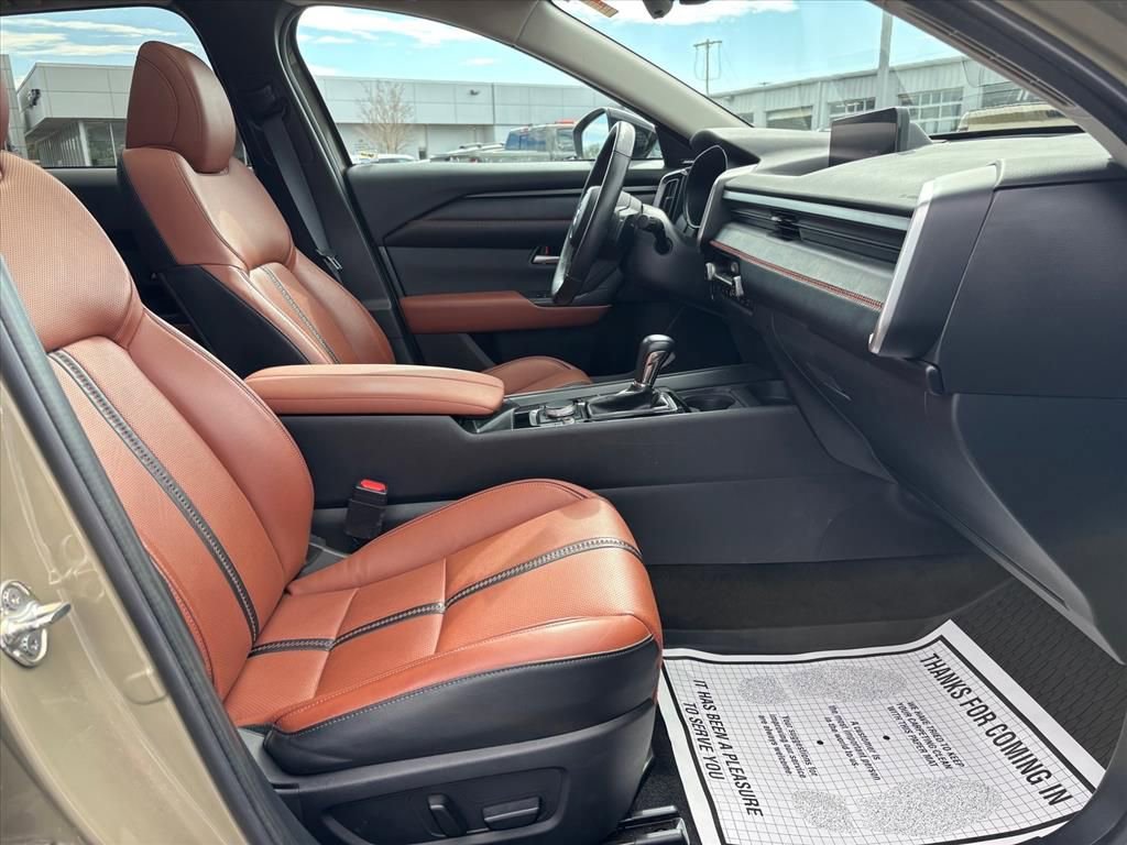 Used 2023 MAZDA CX-50 AWD 2.5 Turbo w/ Weather Package image 15