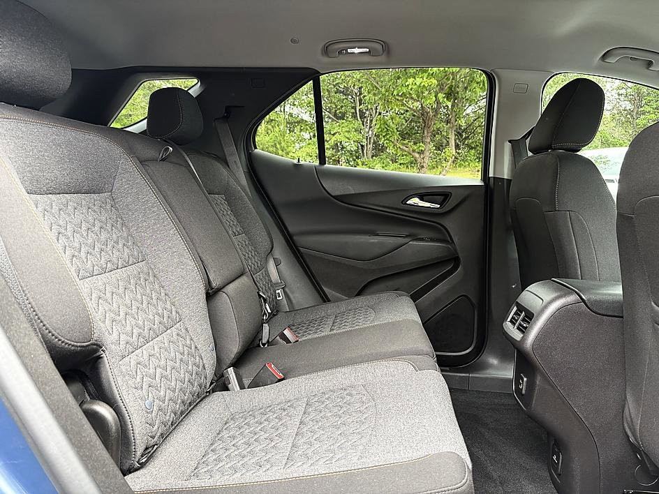 Used 2024 Chevrolet Equinox LT FWD image 13