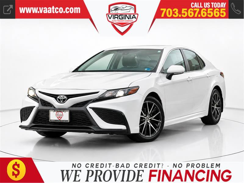 Used 2024 Toyota Camry SE w/ Cold Weather Package AWD/4WD image 1