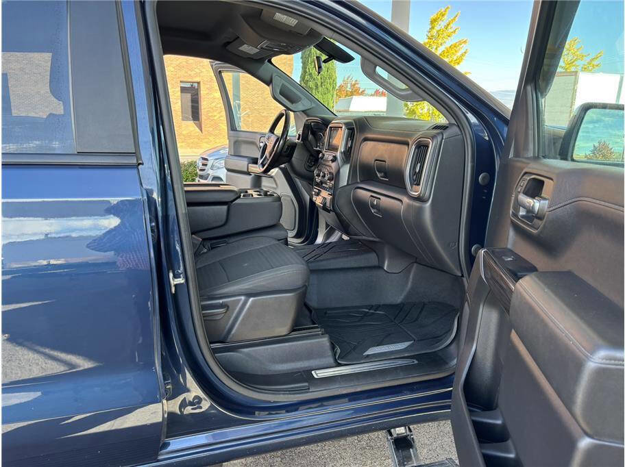 Used 2020 Chevrolet Silverado 1500 LT w/ All-Star Edition image 14