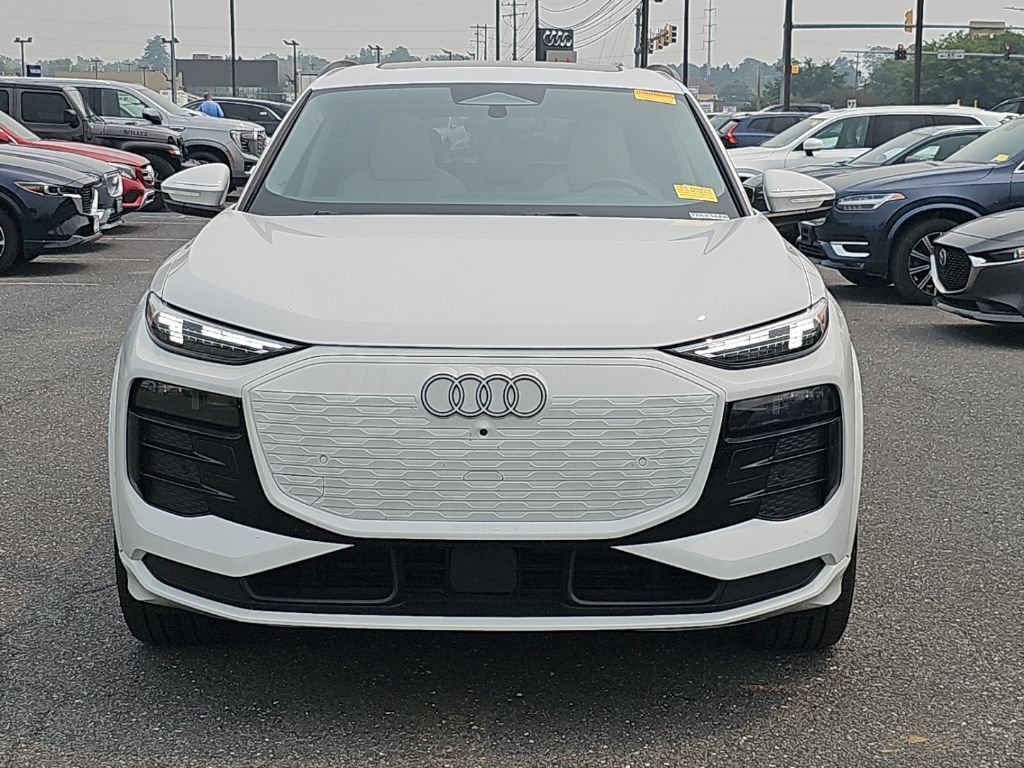 Certified 2025 Audi Q6 e-tron Premium Plus w/ Premium Plus AWD/4WD image 17