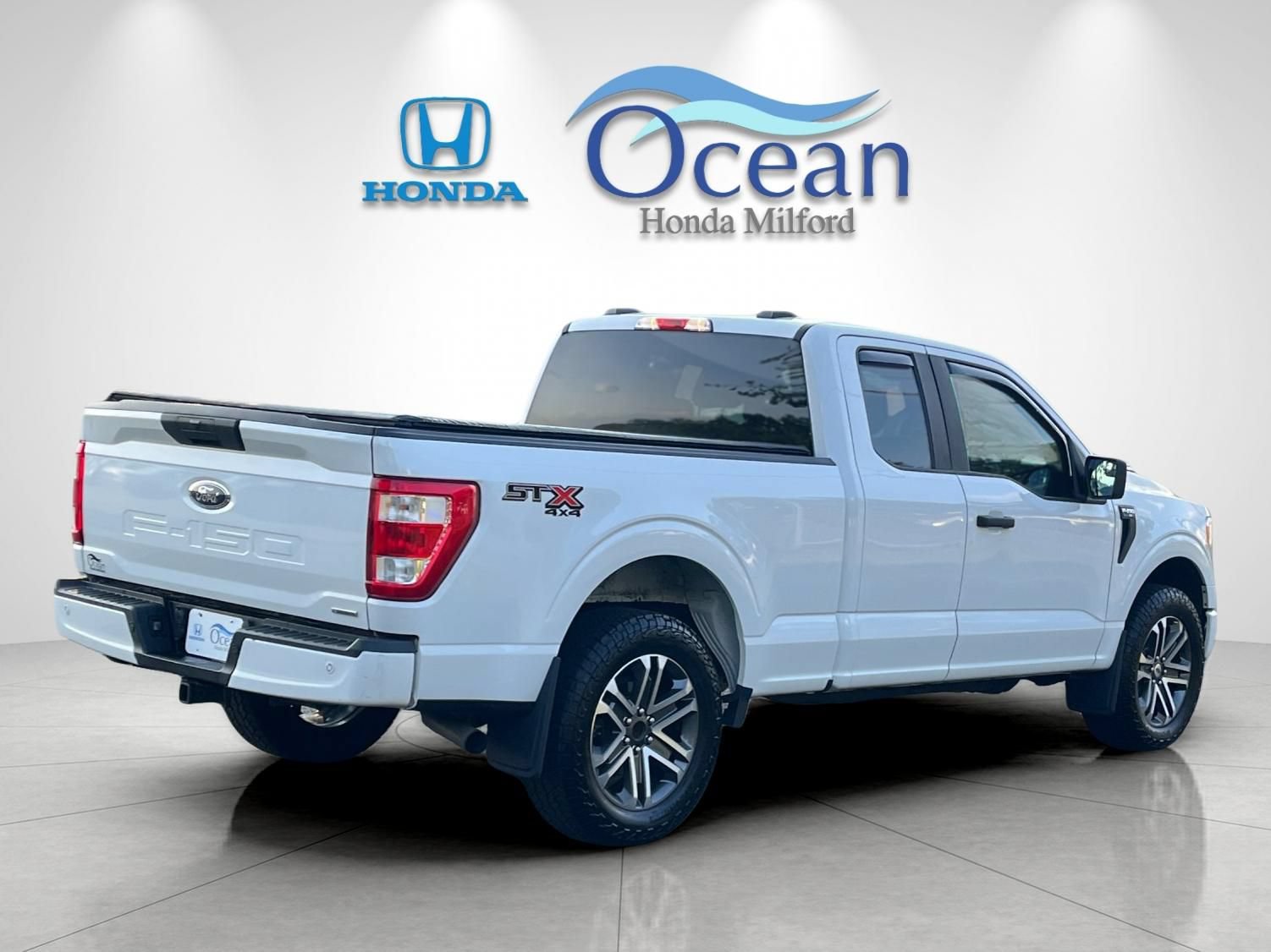 Used 2021 Ford F150 XL w/ Equipment Group 101A High AWD/4WD image 3