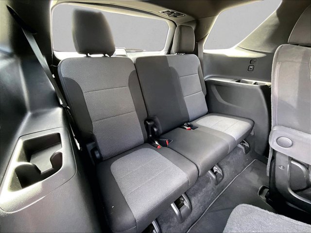 Used 2023 Chevrolet Traverse LT FWD image 30