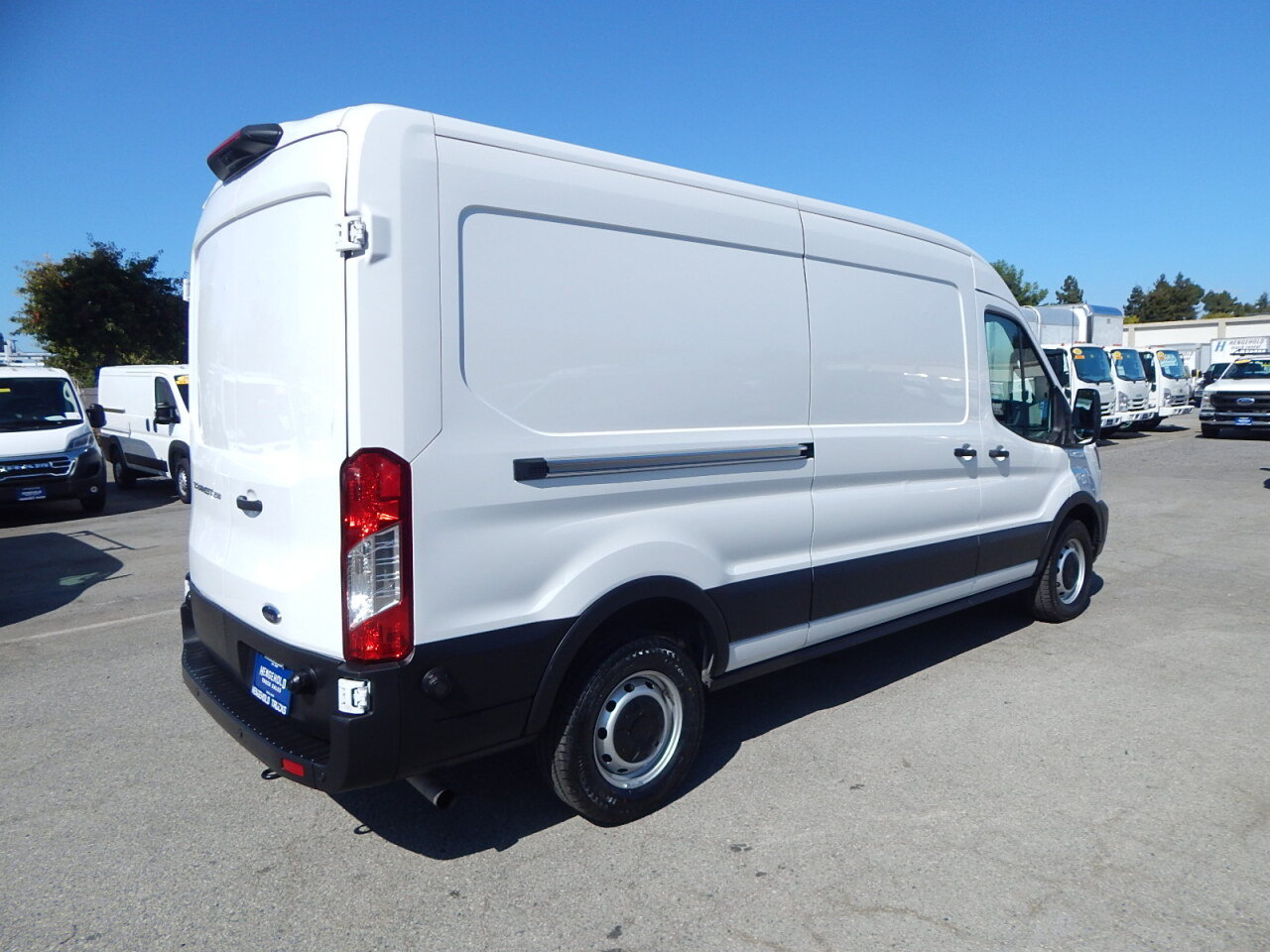 Used 2025 Ford Transit 250 148 Medium Roof RWD image 8