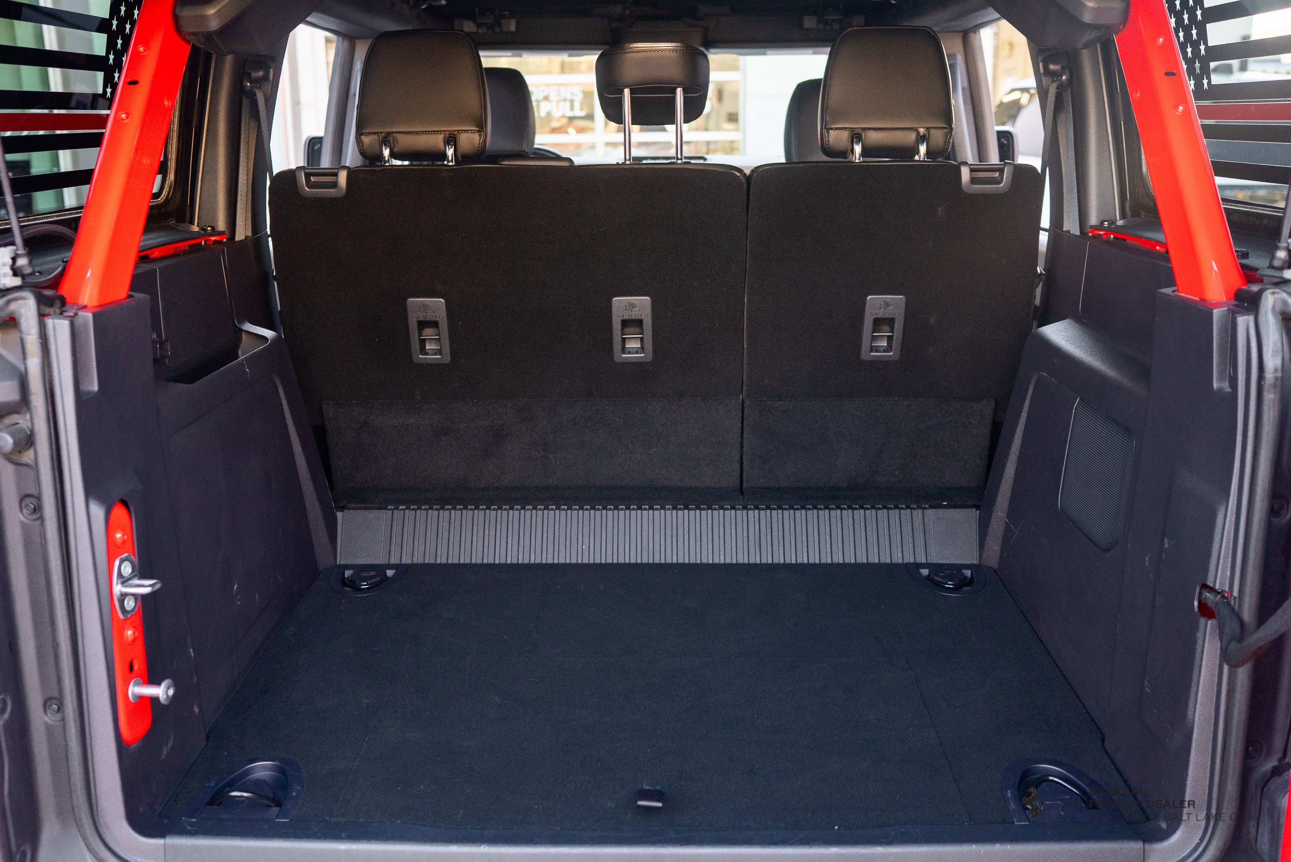 Used 2023 Ford Bronco Wildtrak image 7