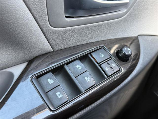 Certified 2019 Toyota Sienna XLE w/ XLE Navigation Package AWD/4WD image 24