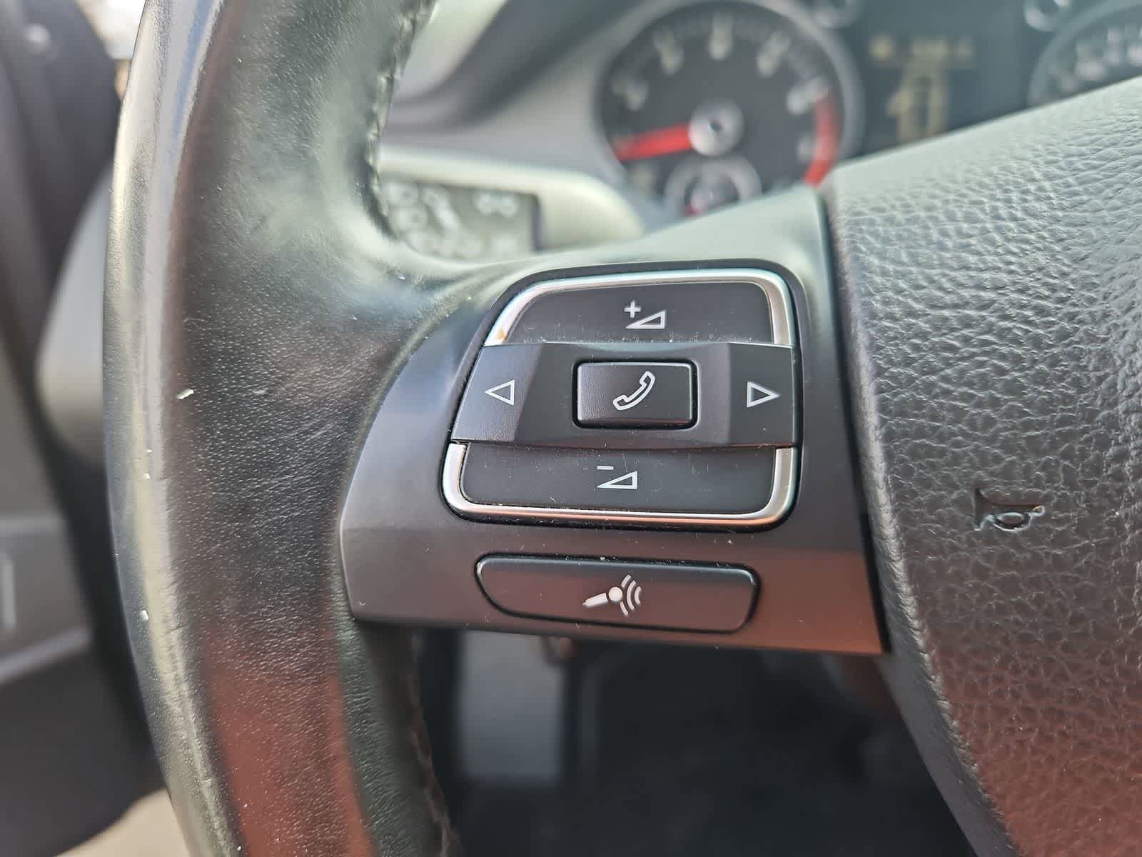 Used 2010 Volkswagen Passat Komfort FWD image 24