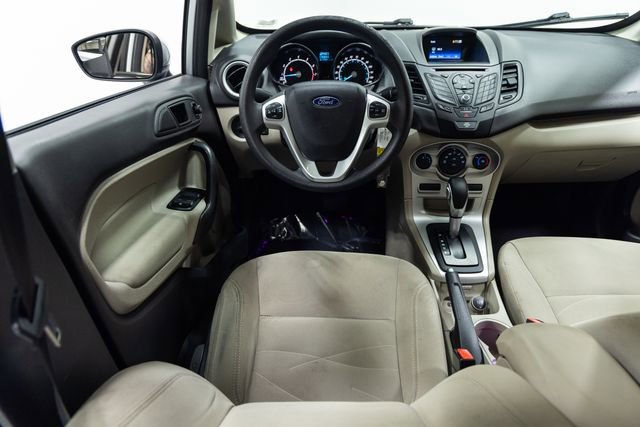 Used 2018 Ford Fiesta SE image 3