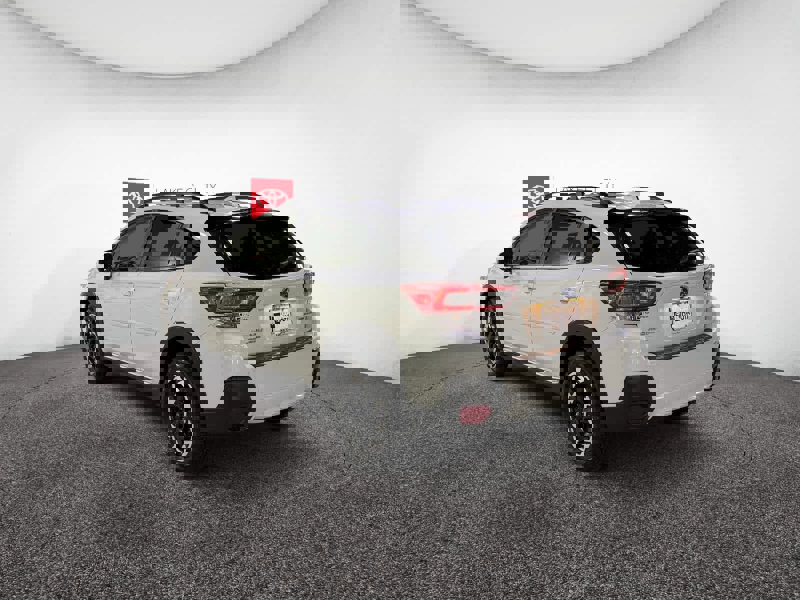 Used 2021 Subaru Crosstrek 2.5i Limited w/ Moonroof Package 2 image 4