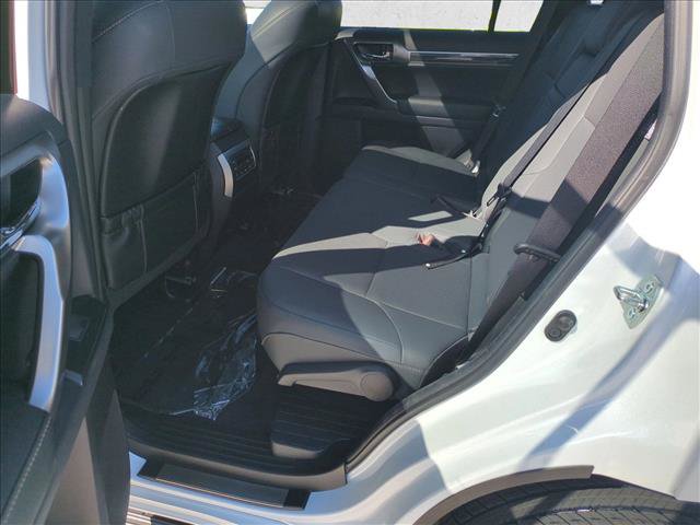 Used 2022 Lexus GX 460 Premium w/ Premium Package AWD/4WD image 19
