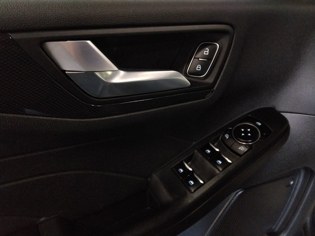 Used 2023 Ford Escape ST-Line image 28