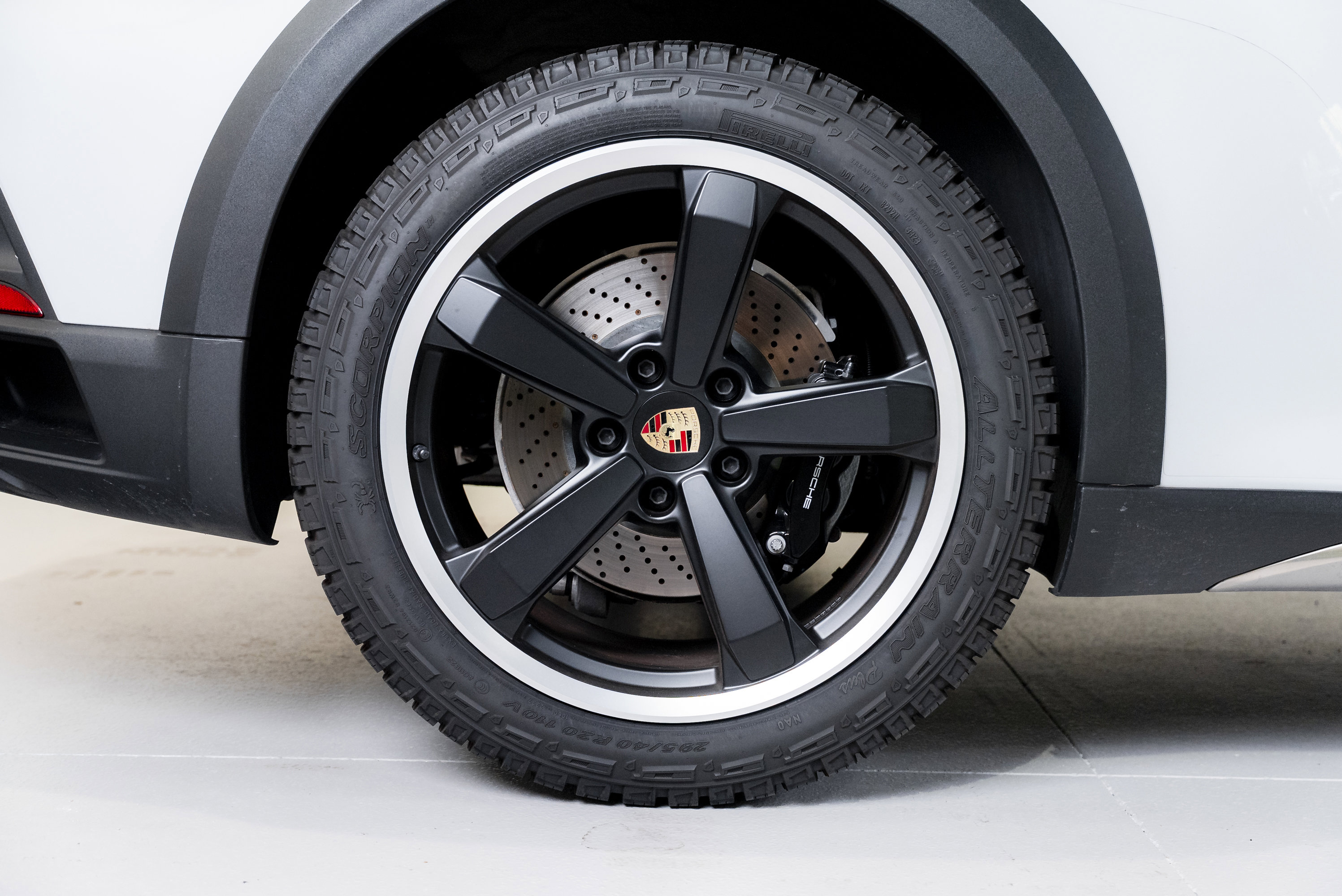 Used 2024 Porsche 911 Dakar AWD/4WD image 95