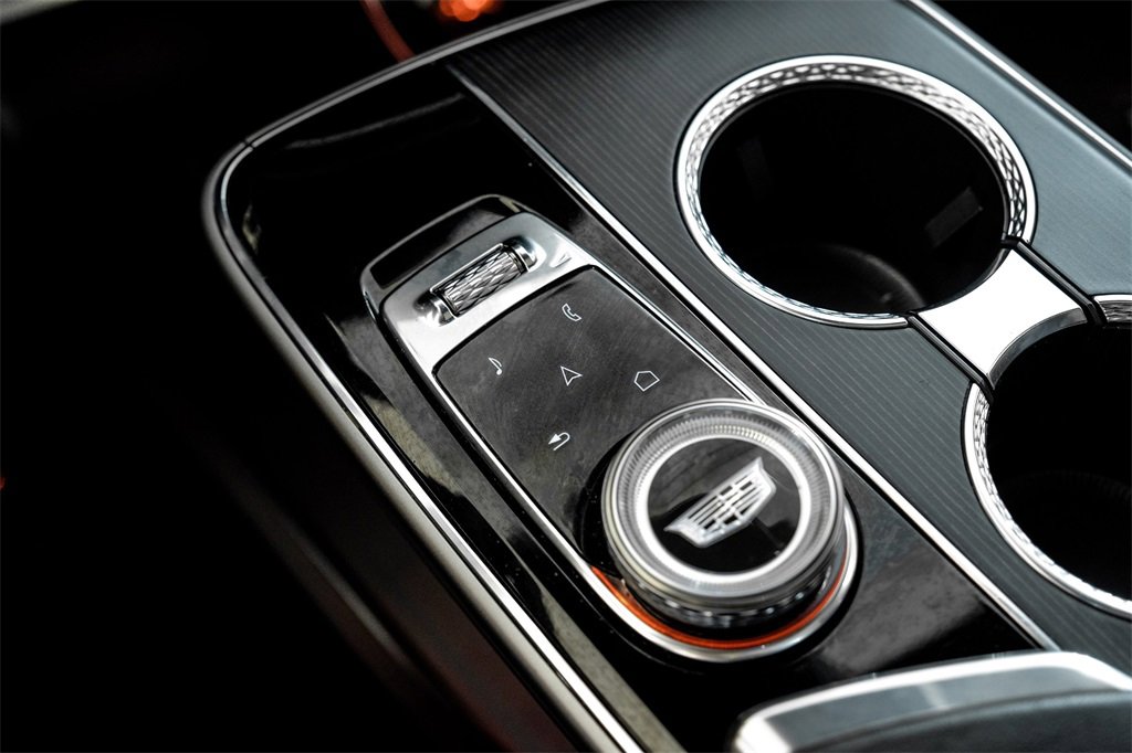 Used 2024 Cadillac Lyriq Luxury w/ LPO, Floor Liner Package image 25