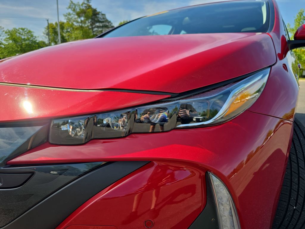 Certified 2021 Toyota Prius Prime Limited w/ Protection Package (TMS) FWD image 32