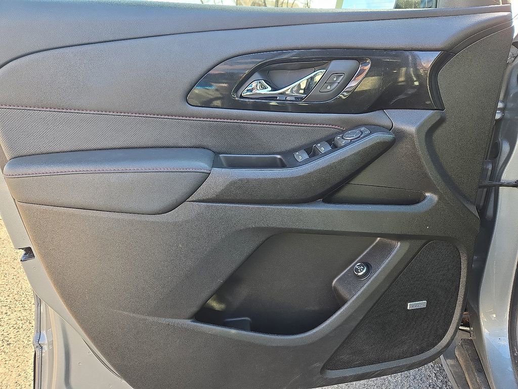 Used 2023 Chevrolet Traverse RS w/ LPO, Floor Liner Package image 18