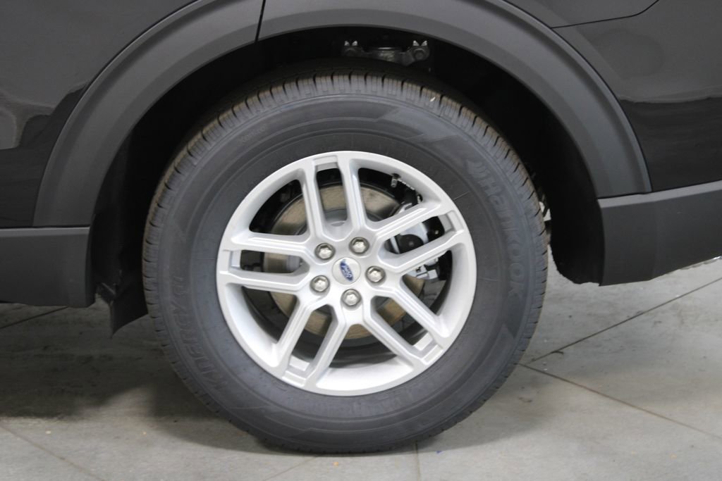 New 2026 Ford Explorer Active image 17