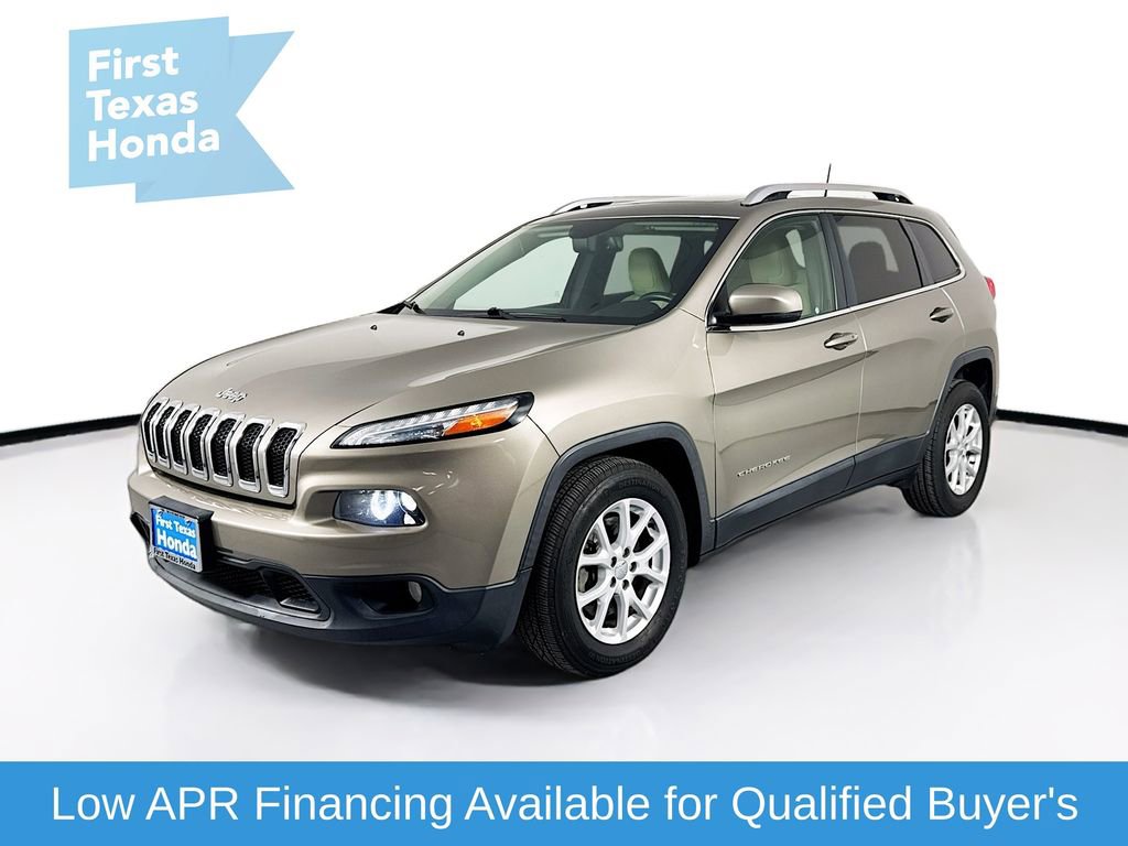 Used 2017 Jeep Cherokee Latitude w/ Comfort/Convenience Group image 3
