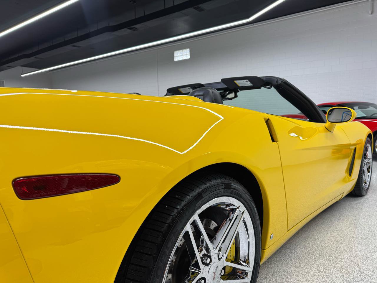 Used 2006 Chevrolet Corvette Convertible w/ Preferred Equipment Group image 31