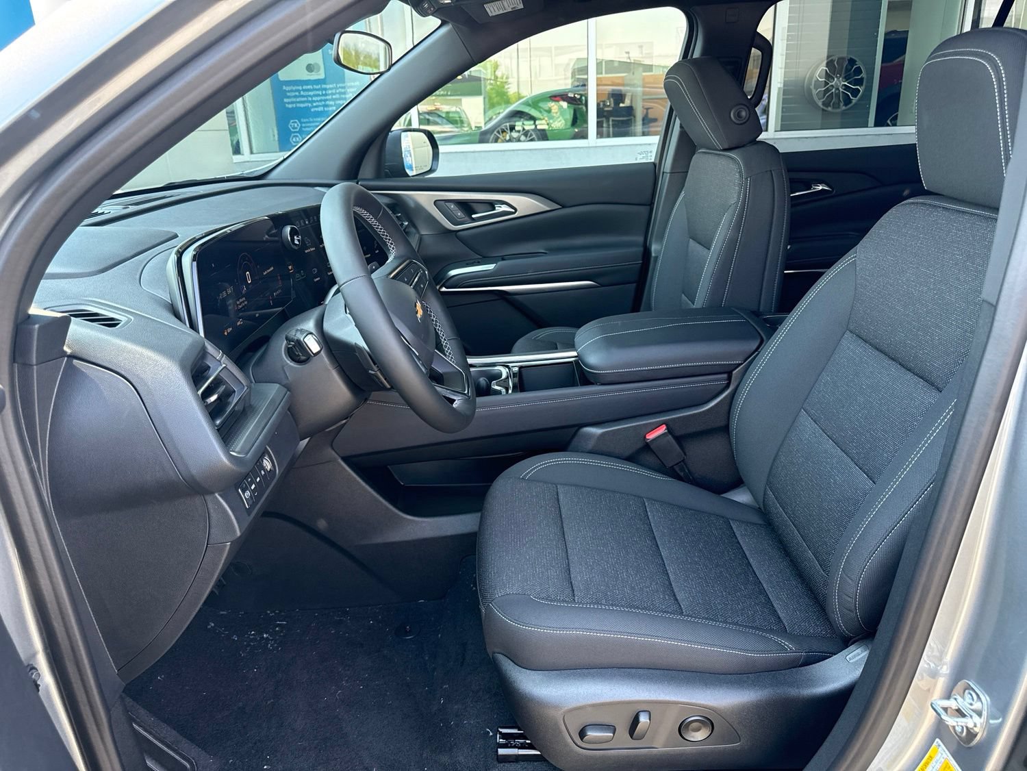 New 2026 Chevrolet Traverse LT AWD/4WD image 18