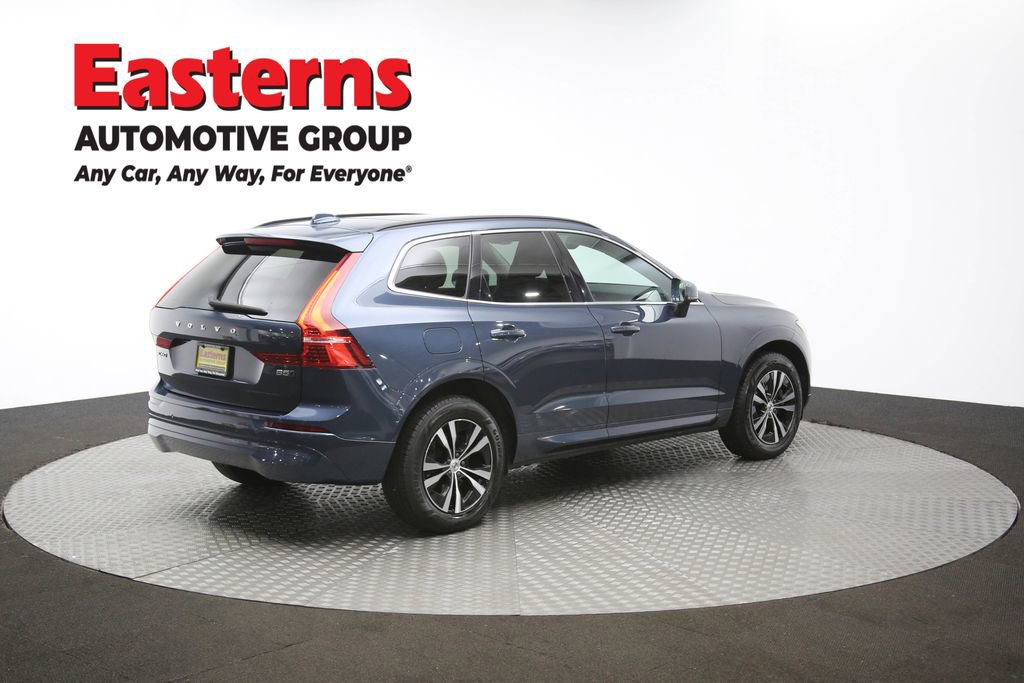Used 2023 Volvo XC60 B5 Core image 41