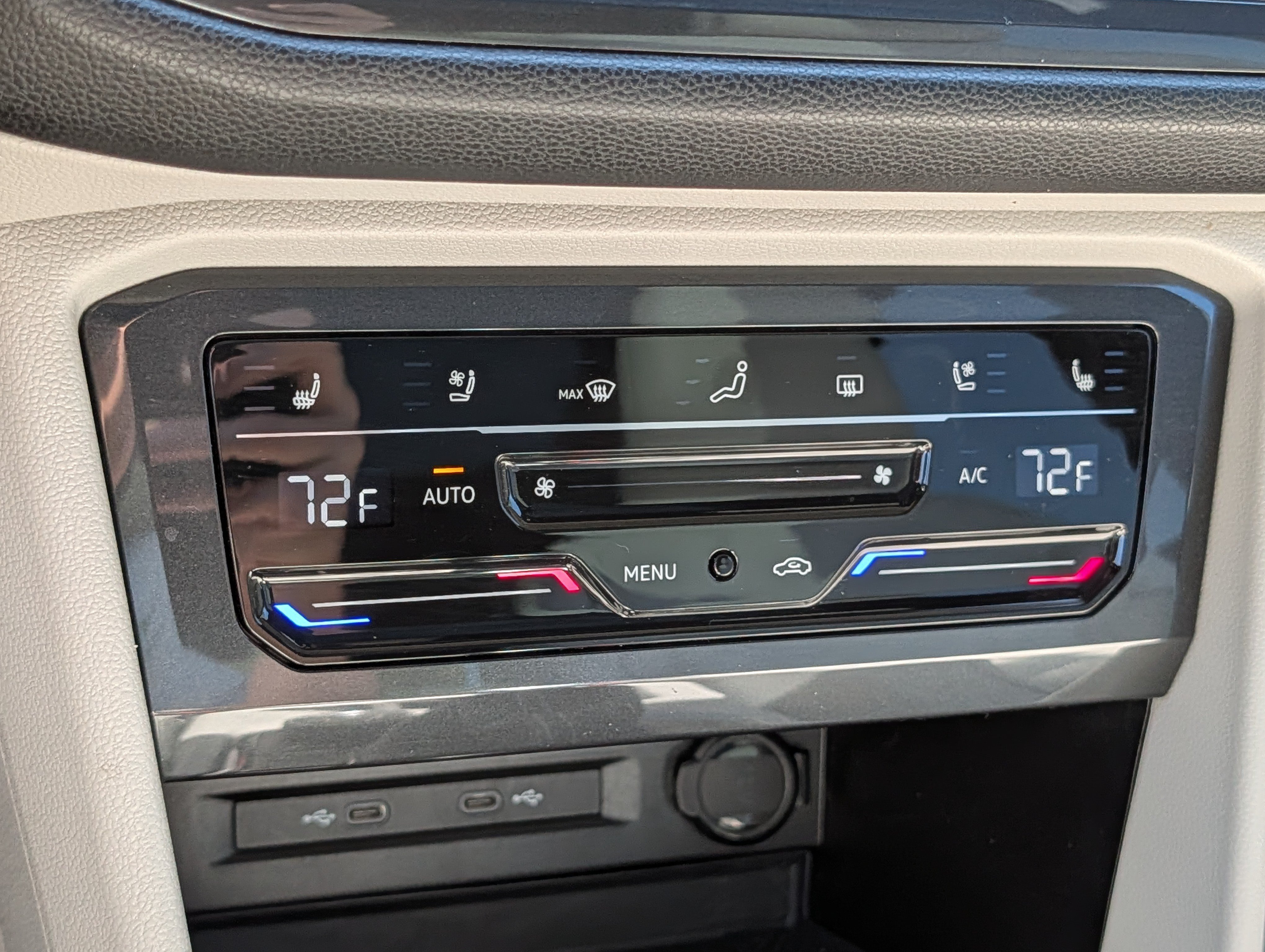 Certified 2023 Volkswagen Tiguan SEL R-Line AWD/4WD image 23