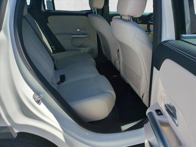 Used 2025 Mercedes-Benz GLA 250 image 19