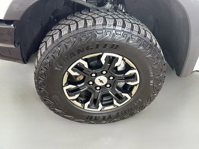 Used 2024 Chevrolet Silverado 1500 ZR2 w/ Technology Package image 36