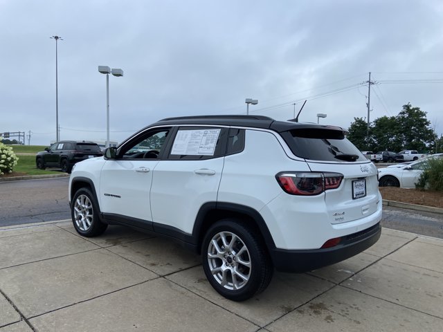 Used 2025 Jeep Compass Limited AWD/4WD image 8