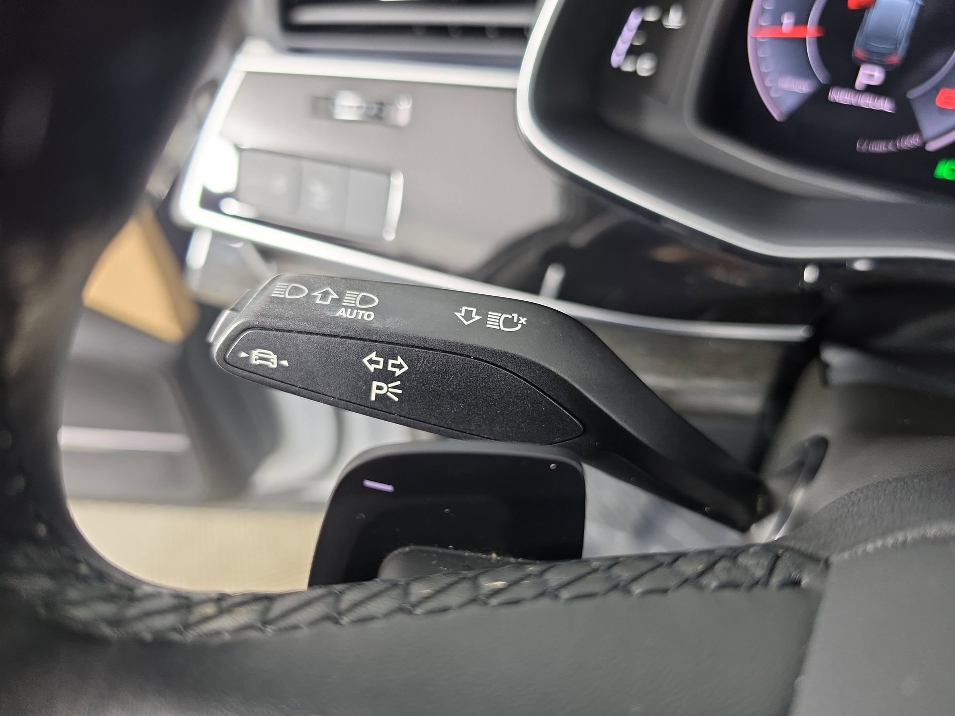 Used 2023 Audi Q7 2.0T Premium Plus w/ Premium Plus Package AWD/4WD image 28
