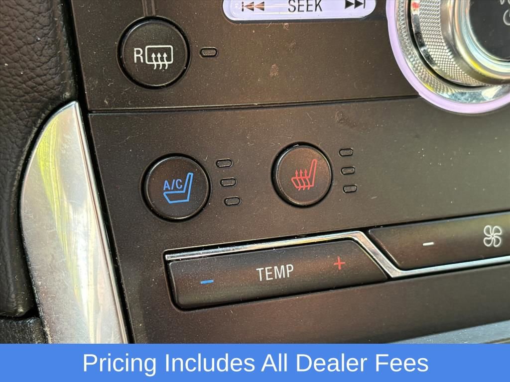 Used 2020 Ford Edge Titanium w/ Equipment Group 301A AWD/4WD image 15
