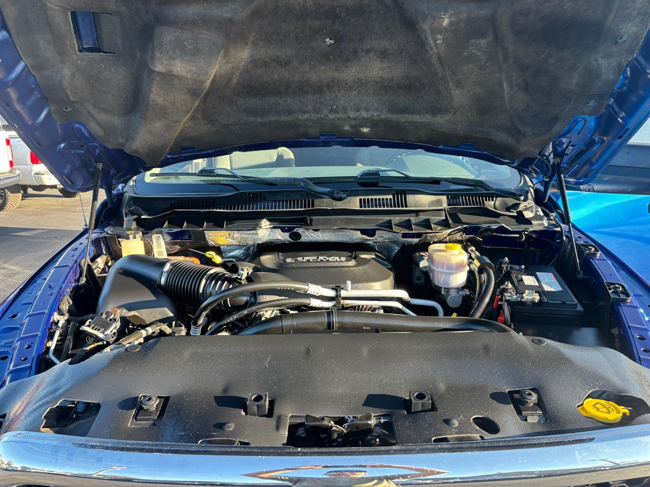 Used 2018 RAM 2500 Tradesman w/ Chrome Appearance Group image 16