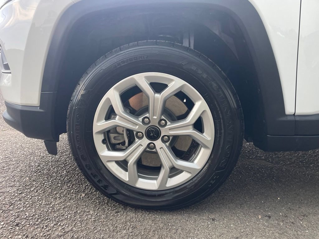 Used 2026 Jeep Compass Latitude AWD/4WD image 21