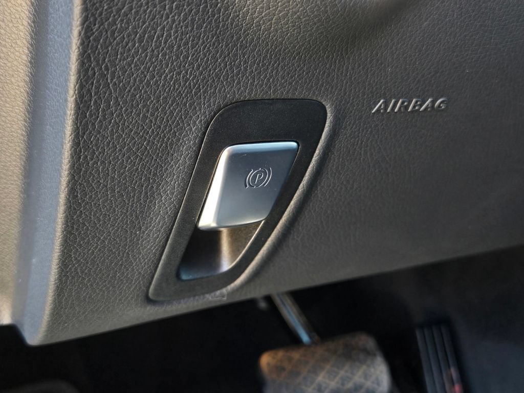 Used 2021 Mercedes-Benz E 350 Sedan image 21