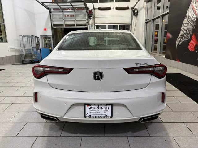 Used 2023 Acura TLX w/ Technology Package FWD image 4