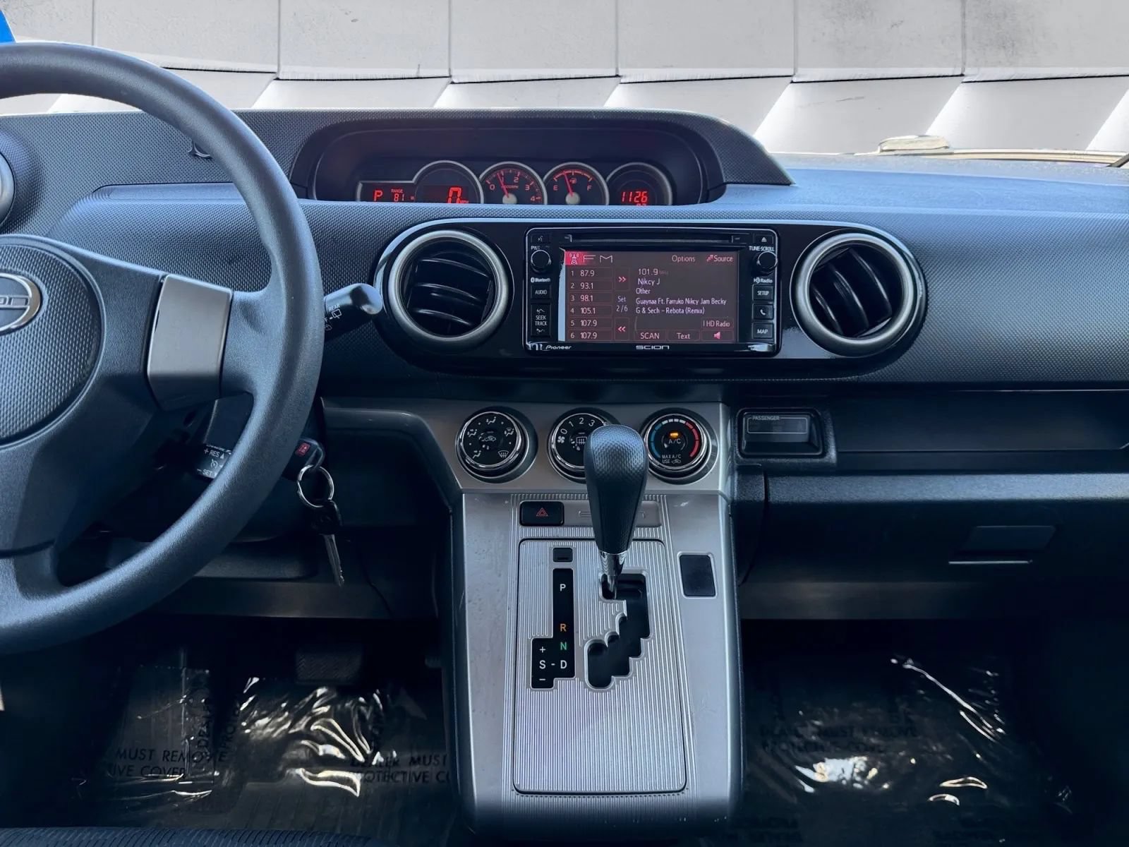 Used 2014 Scion xB FWD image 13