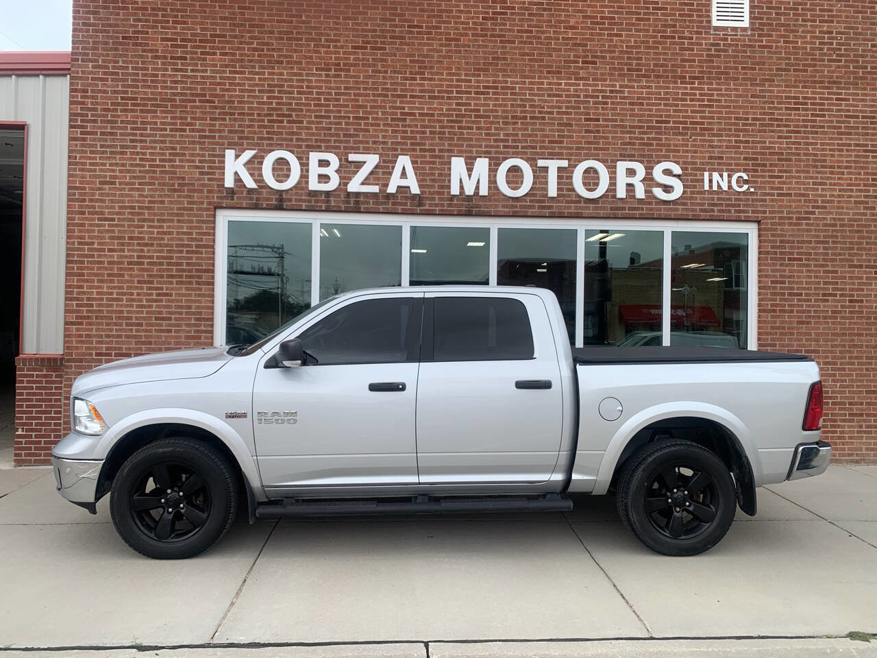 Used 2017 RAM 1500 Outdoorsman image 1