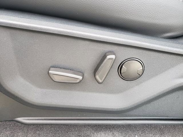 New 2025 Ford F150 Lariat w/ Equipment Group 501A Mid image 15