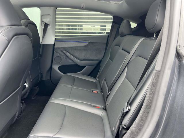 Used 2026 Tesla Model Y 2WD image 15