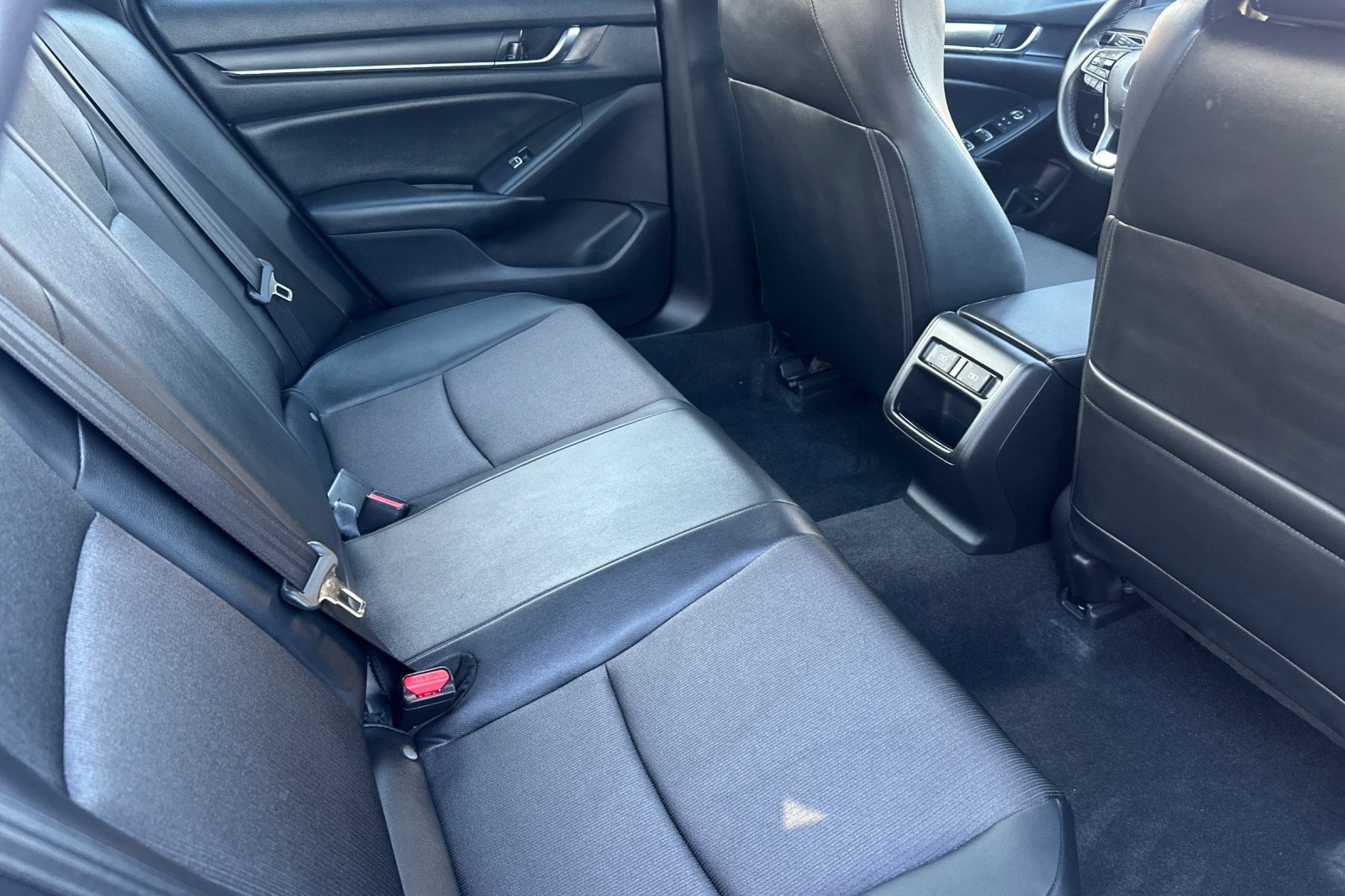 Used 2022 Honda Accord Sport image 18