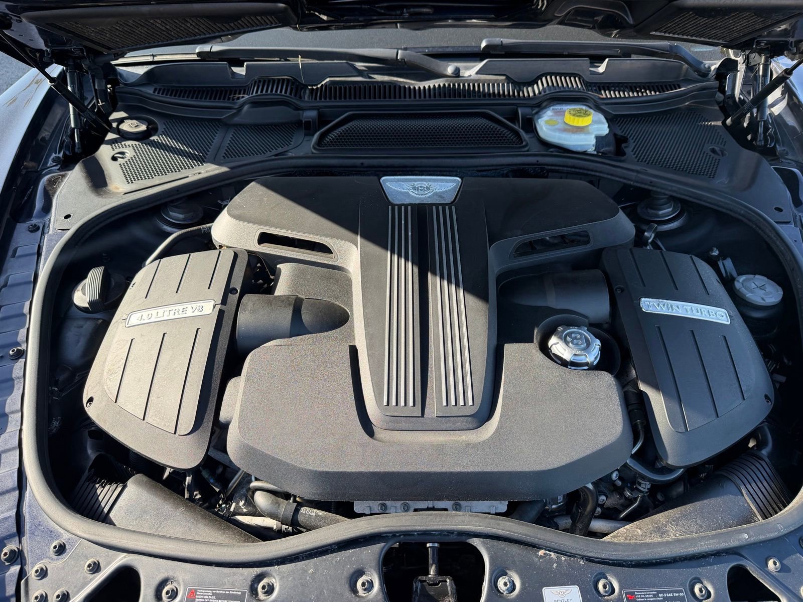 Used 2016 Bentley Flying Spur V8 image 25