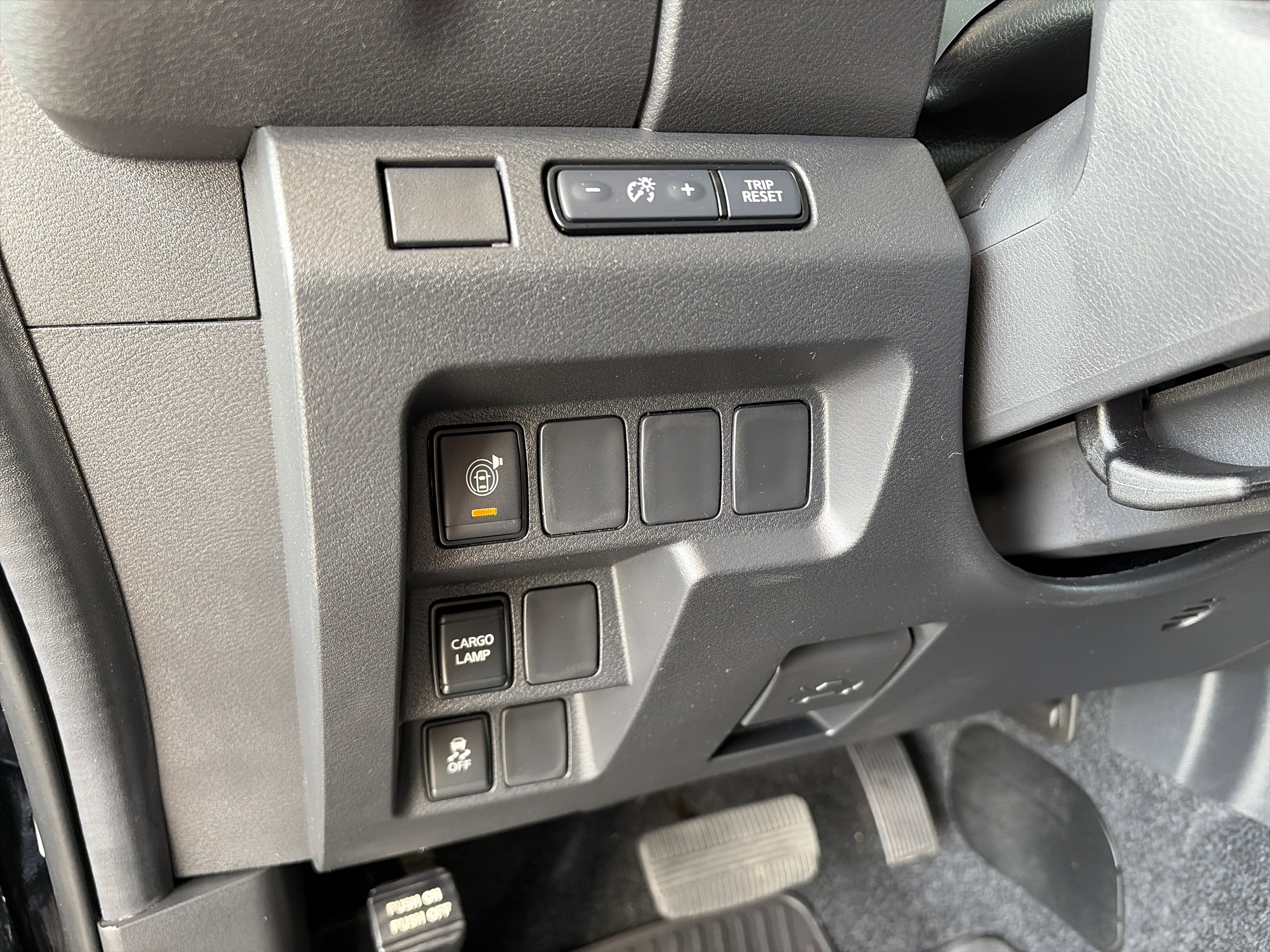 Used 2026 Nissan Frontier SV w/ All-Weather Content Package image 19