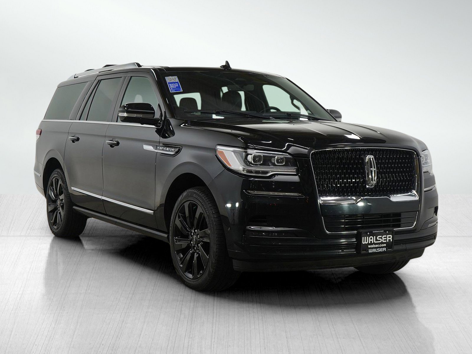 Used 2022 Lincoln Navigator L Reserve w/ Equipment Group 201A image 8