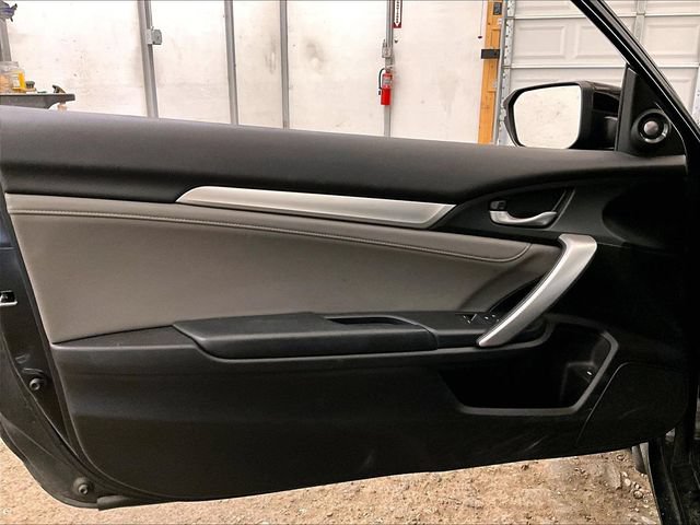 Used 2017 Honda Civic Touring image 22