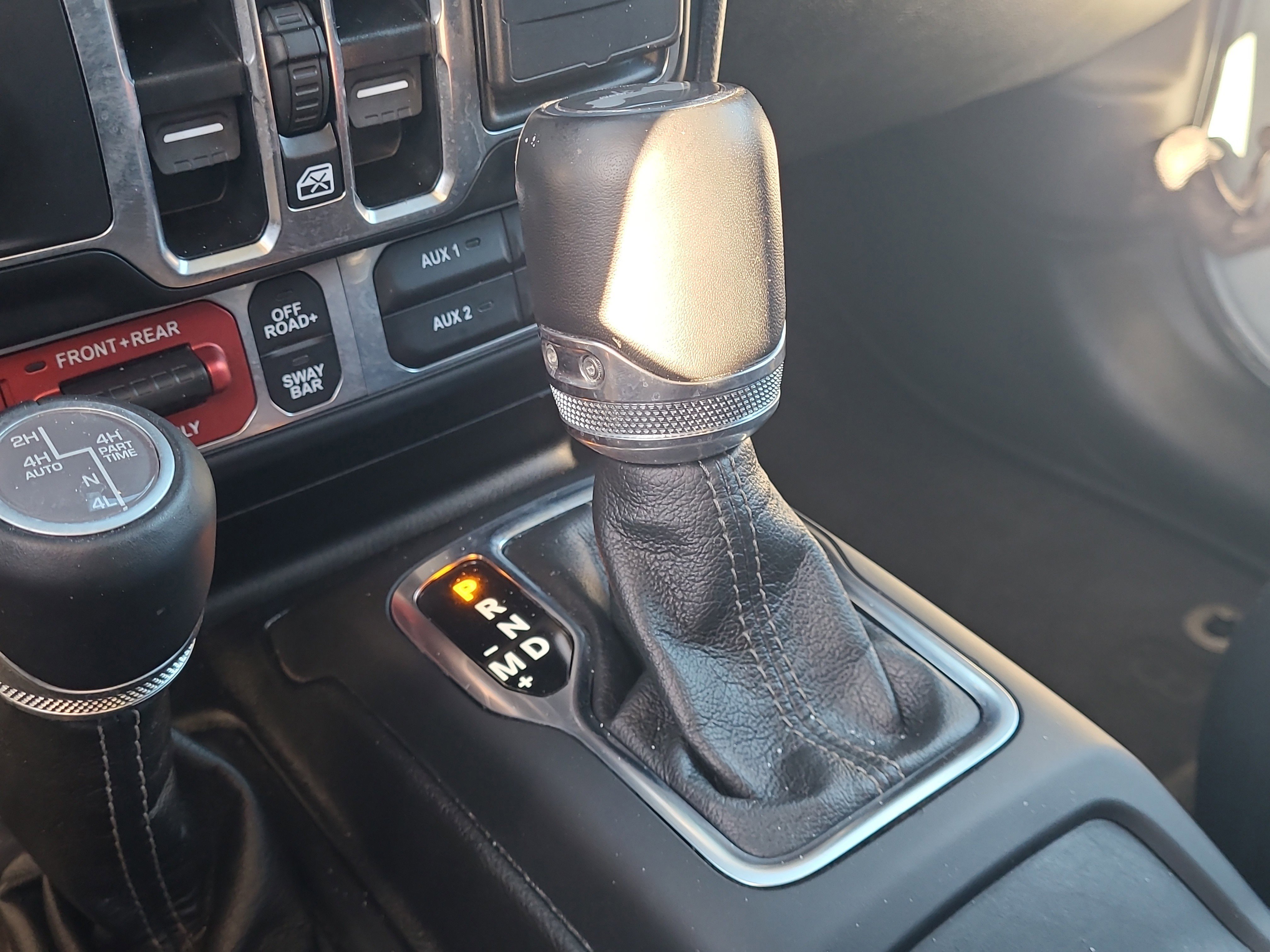 Used 2024 Jeep Wrangler Unlimited Rubicon 4xe image 27