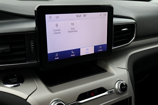 Used 2023 Ford Explorer XLT w/ Equipment Group 202A AWD/4WD image 21