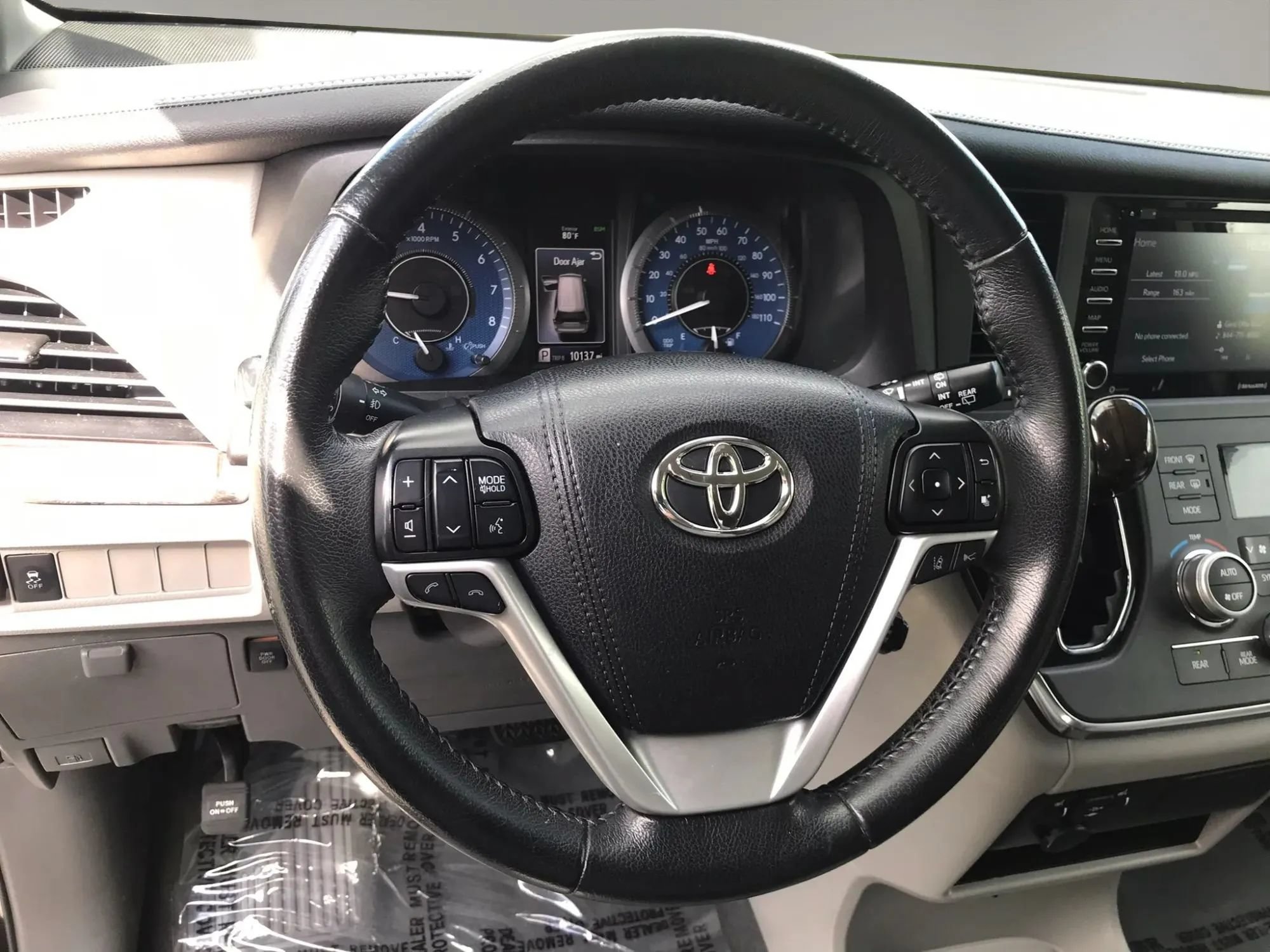 Used 2019 Toyota Sienna XLE AWD/4WD image 17