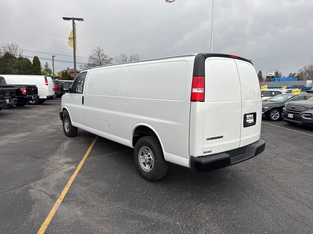 Used 2023 Chevrolet Express 2500 Extended w/ Driver Convenience Package image 6